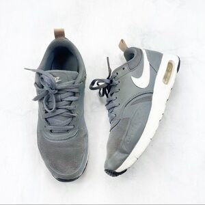 [Nike] Boys Gray Air Max Sneakers